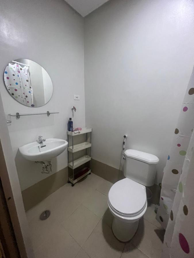 Lovers Inn Qc Кесон-Сити Экстерьер фото